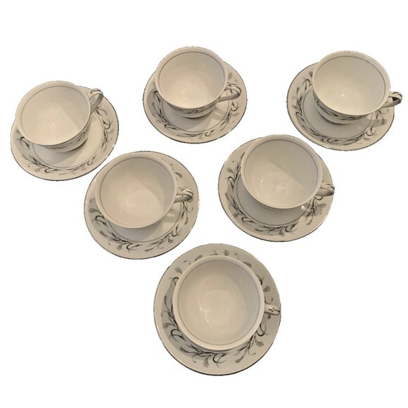 6 Harmony House Platinum Wheat Footed Cup & Saucer Set Platinum Garland - Picture 2 of 5